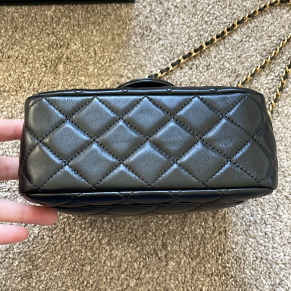 【sold】Chanel Lambskin Quilted CC Pearl Crush Mini Flap square, Black, gold ball - Picture 3 of 14